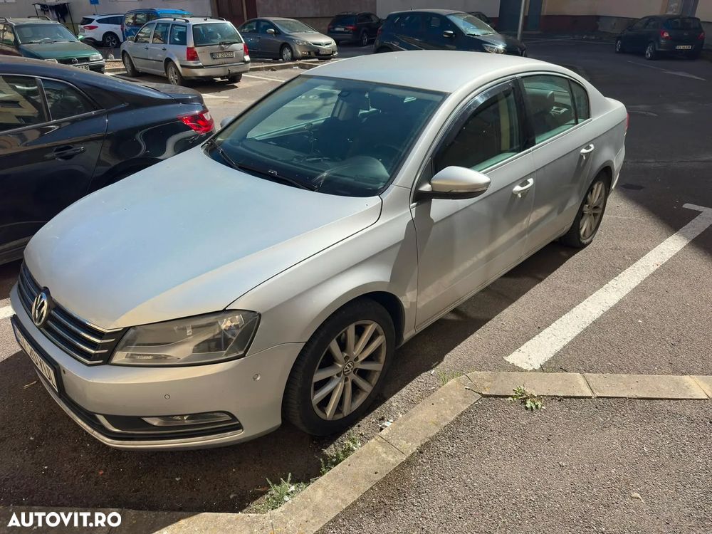 Volkswagen Passat - 10