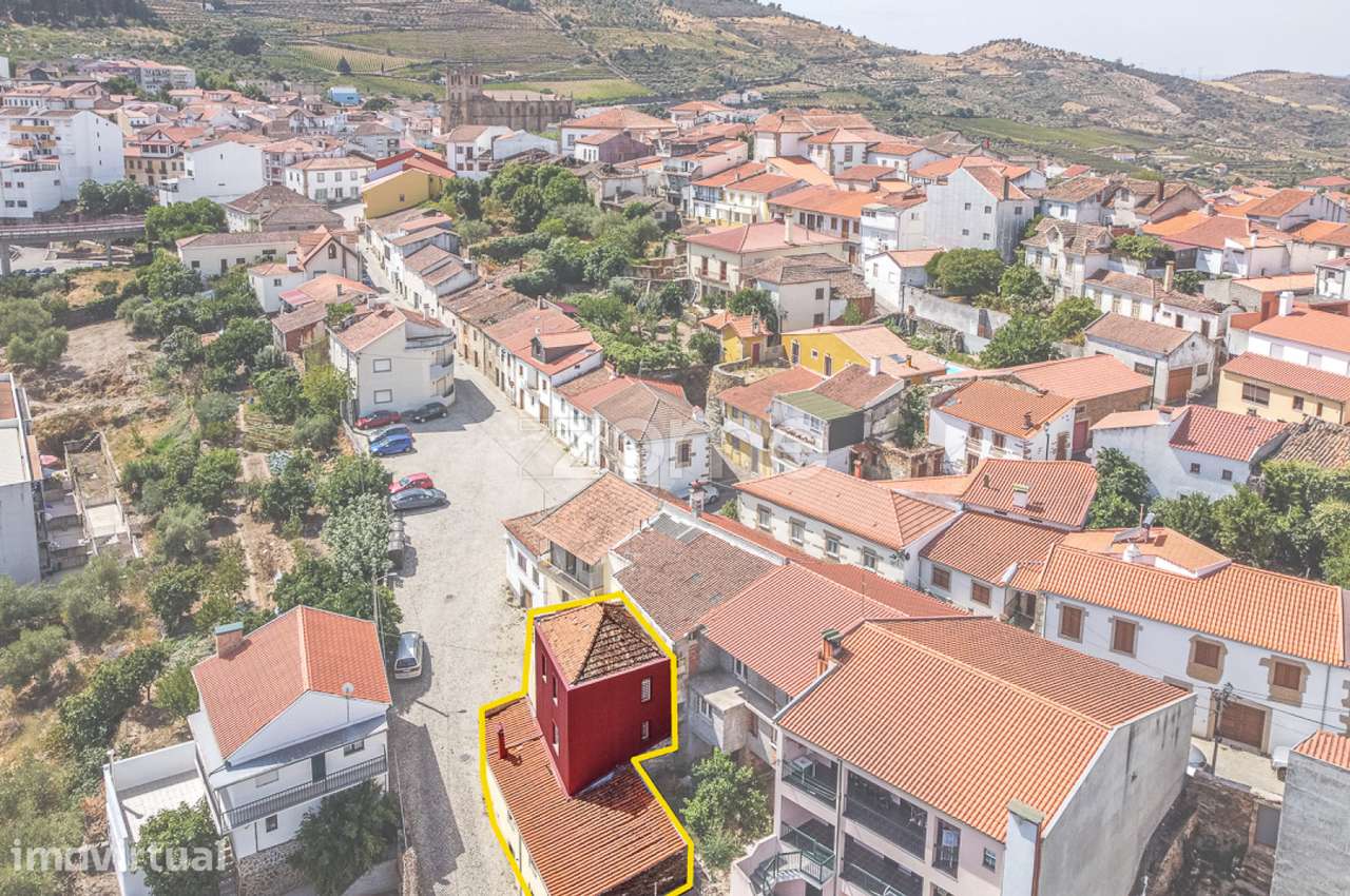 Moradia T4 com 196,8 m² — Centro Histórico de Torre de Moncorvo - Grande imagem: 4/38