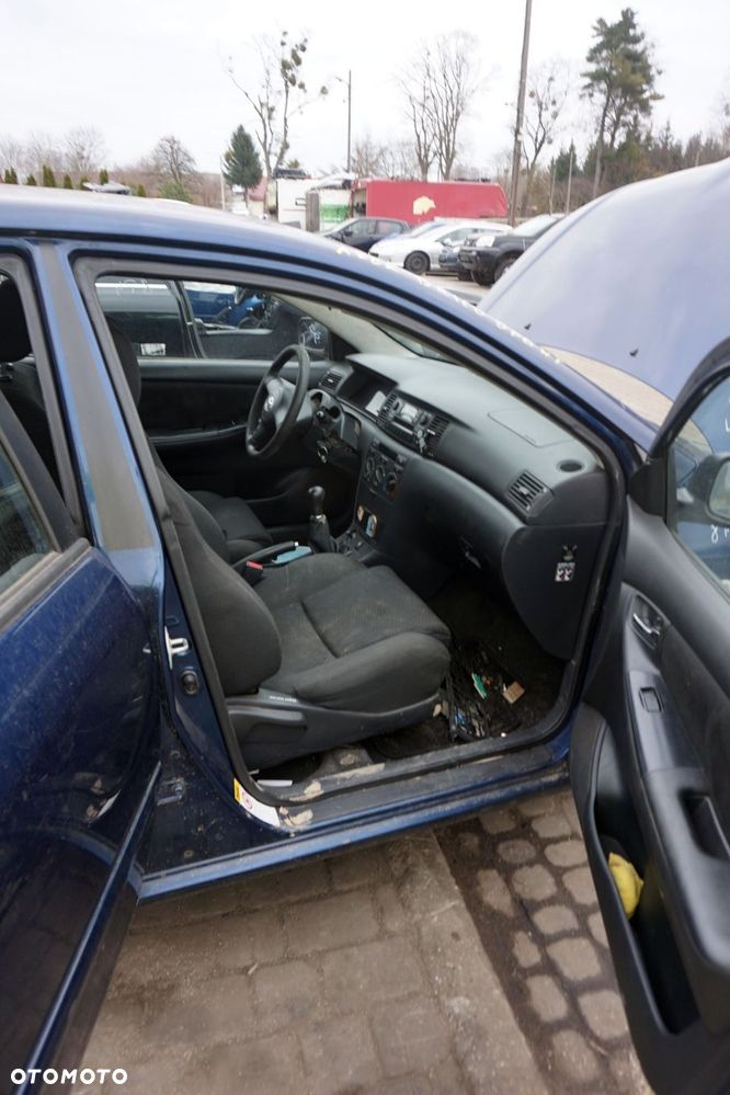 TOYOTA COROLLA E12 LIFT 5D HB 8P4 1.4 D4D KM GRANATOWY na części - 14