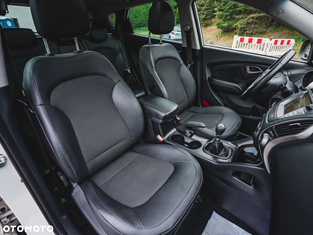 Hyundai ix35 1.7 CRDi 2WD Fifa World Cup Edition - 33
