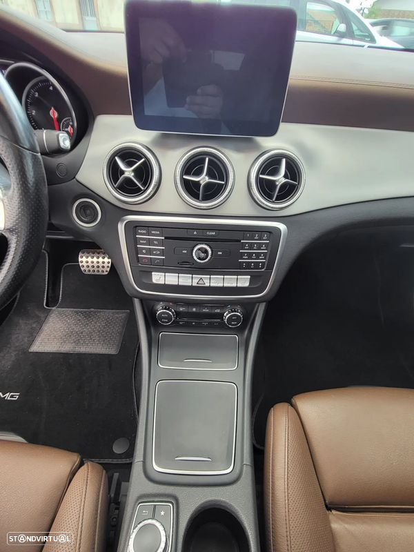 Mercedes-Benz CLA 220 d Shooting Brake AMG Line Aut. - 12