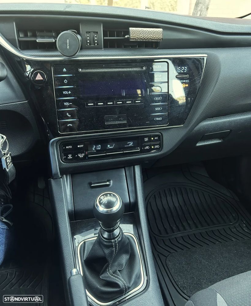 Toyota Auris 1.4 D-4D ACtive - 3