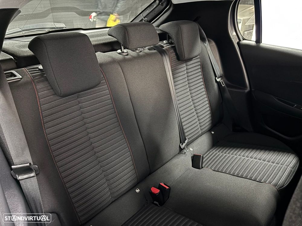 Peugeot 208 1.2 PureTech Active - 17