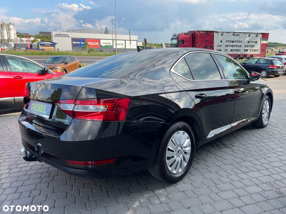 Skoda Superb 1.6 TDI GreenLine - 7