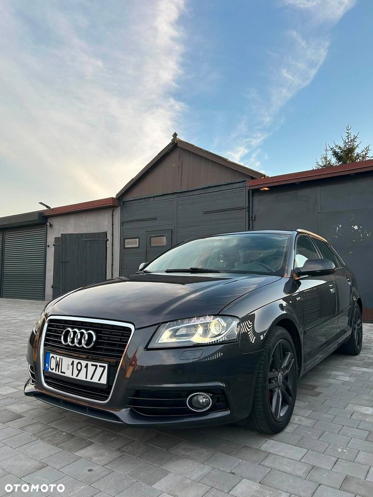 Audi A3 Sportback 2.0 TDI DPF Ambition - 2