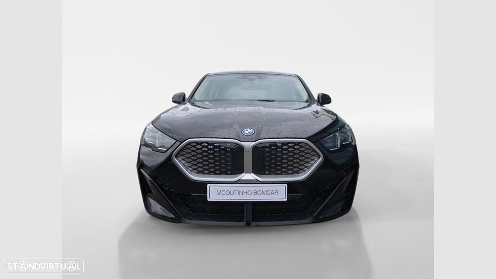 BMW ix2 eDrive20 - 6