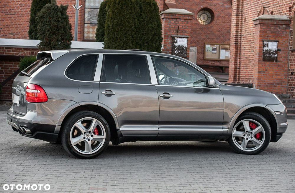 Porsche Cayenne Turbo Tiptronic S - 18