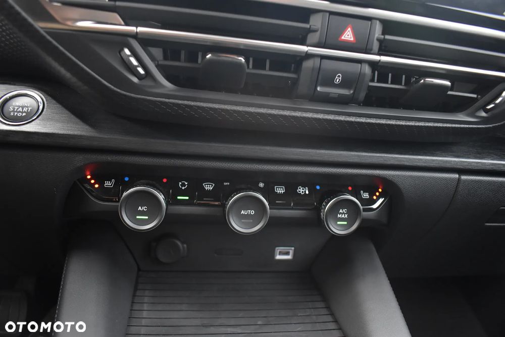 Citroën C5X 1.6 PureTech Shine EAT8 - 30