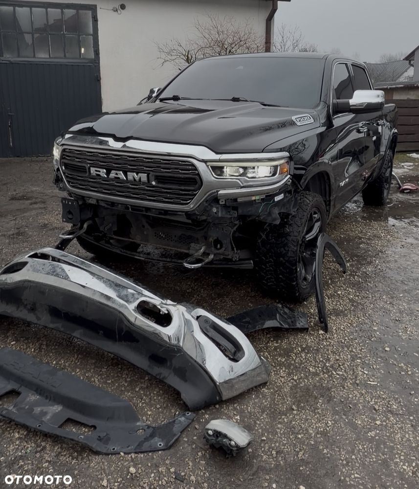 Dodge RAM - 1
