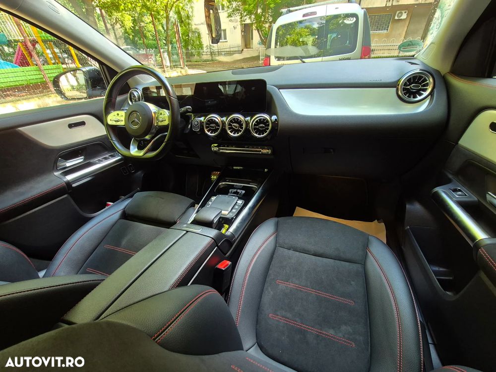 Mercedes-Benz GLA 250 e - 24