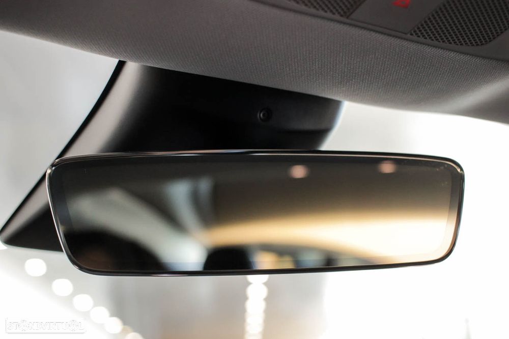 Tesla Model 3 Long Range Tração Traseira - 17