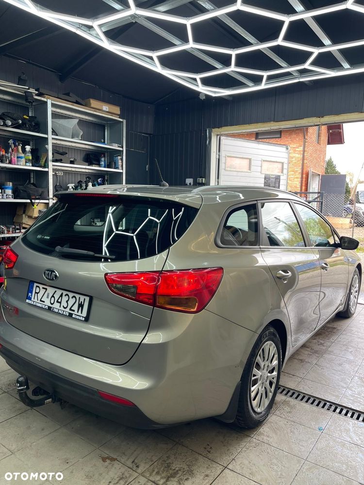 Kia Ceed 1.6 GDI ISG UEFA EURO 2016 - 17