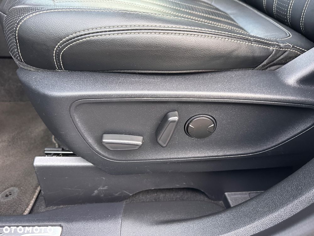 Ford Kuga 2.5 Duratec PHEV VIGNALE - 16