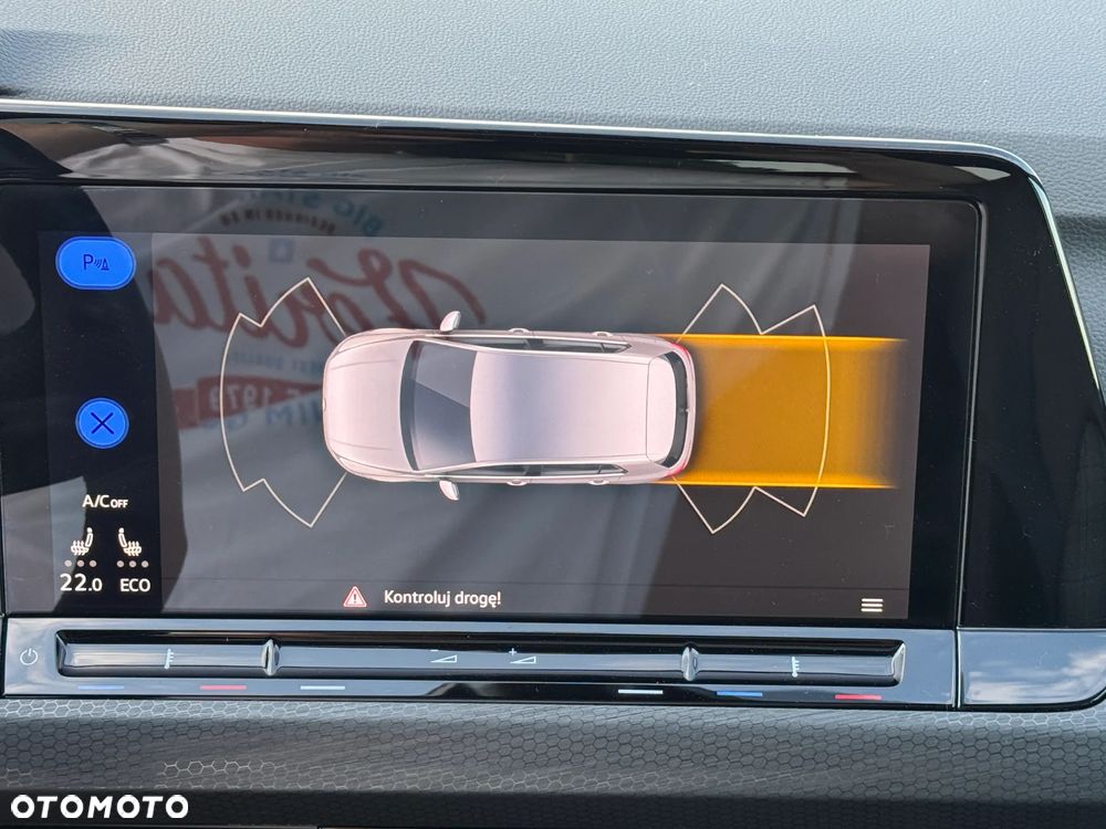 Volkswagen Golf ver-viii-1-4-tsi-plug--in-hybrid-style-dsg - 16