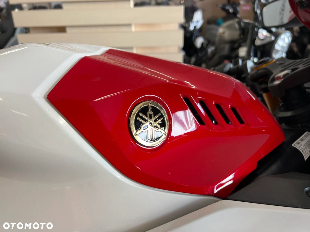 Yamaha R3 - 10