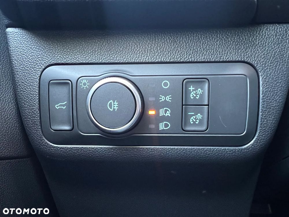 Ford Kuga - 23