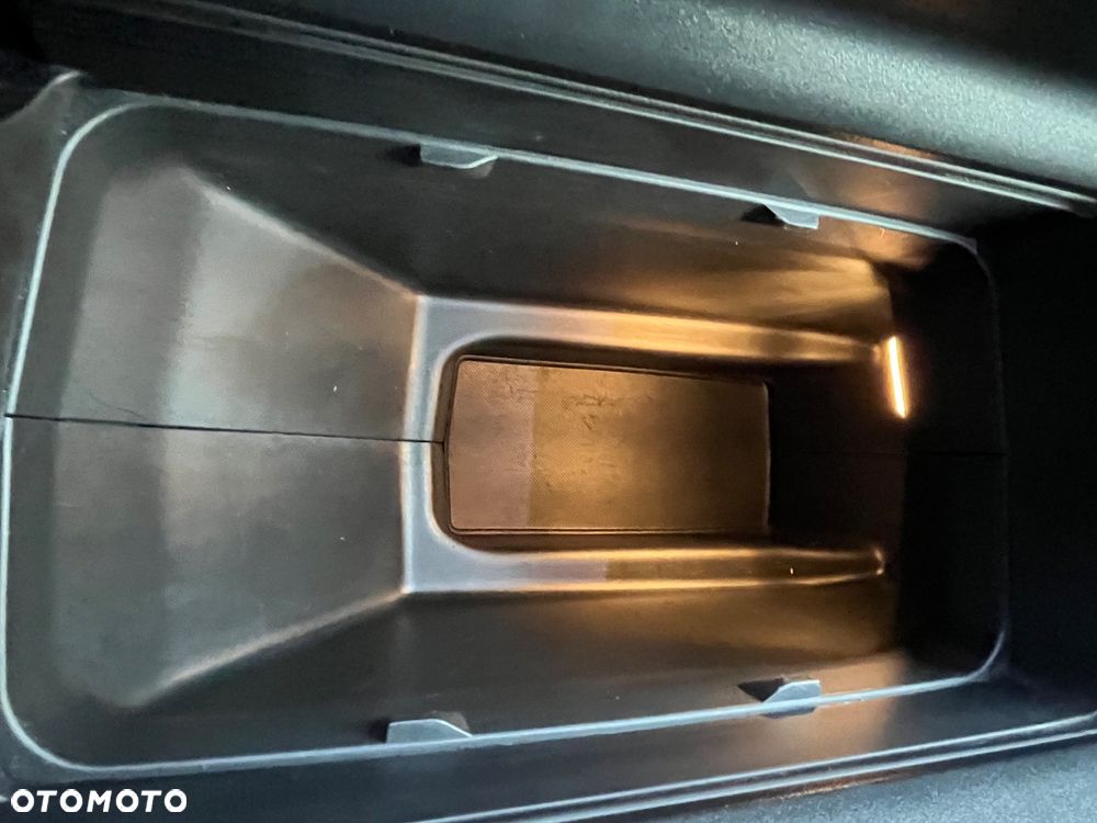 Peugeot 3008 BlueHDi 180 Stop & Start EAT8 Allure - 14