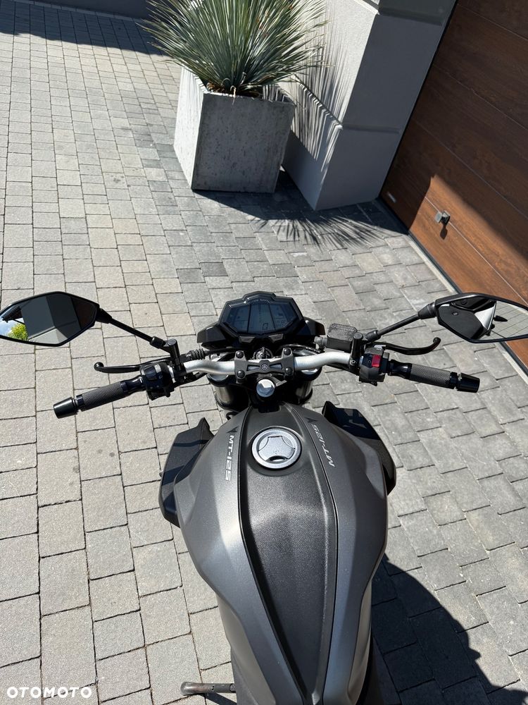 Yamaha MT - 9