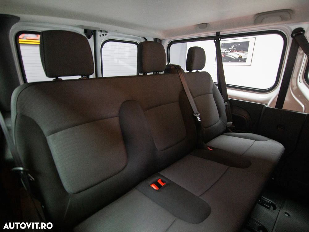 Renault Trafic 2.0 Blue dCi 110 S&S L2 8+1 Life - 11