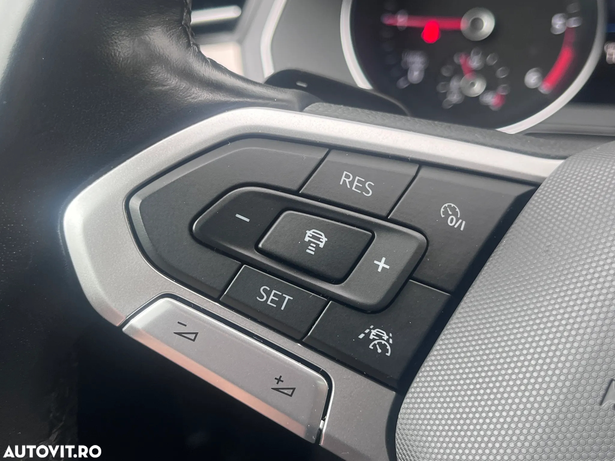 Volkswagen Passat 2.0 TDI DSG Highline - 13