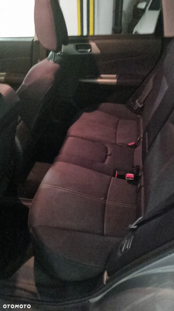 Subaru Forester - 32