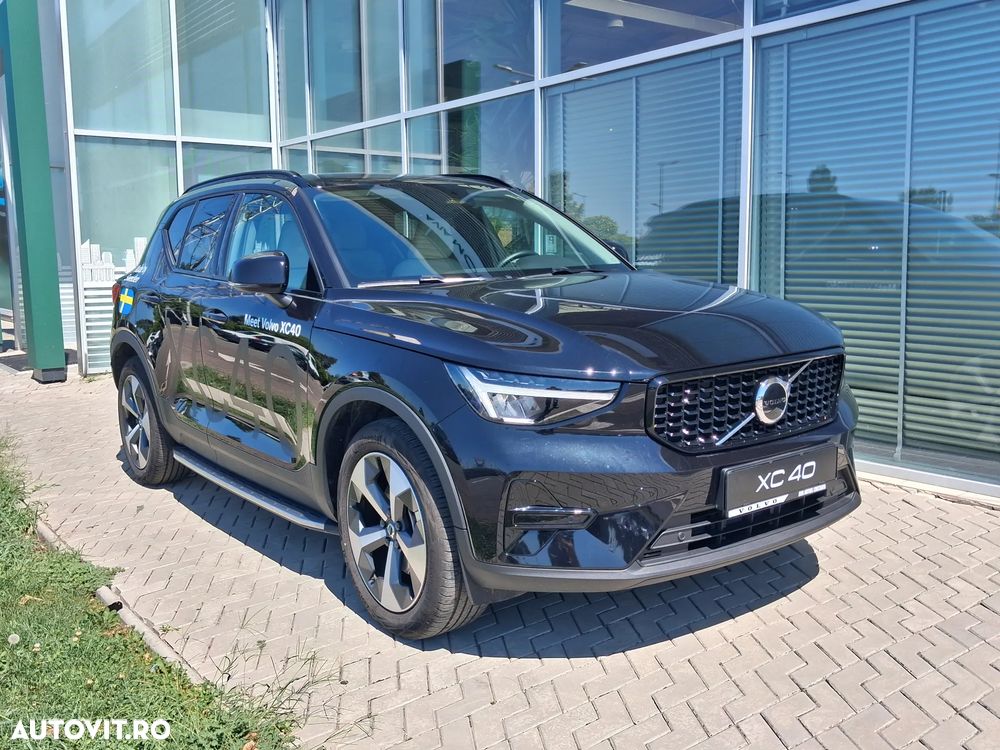Volvo XC 40 B3 AT FWD MHEV Plus Dark - 4