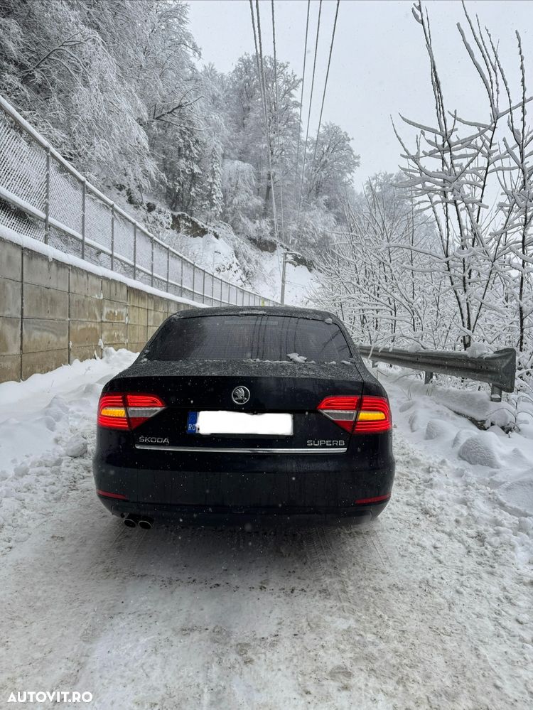 Skoda Superb 2.0 TDI Ambition - 13