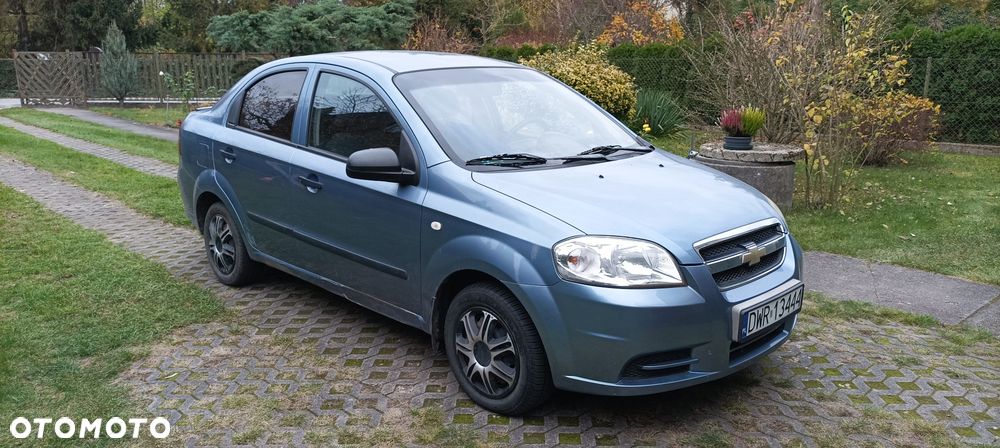 Chevrolet Aveo - 8
