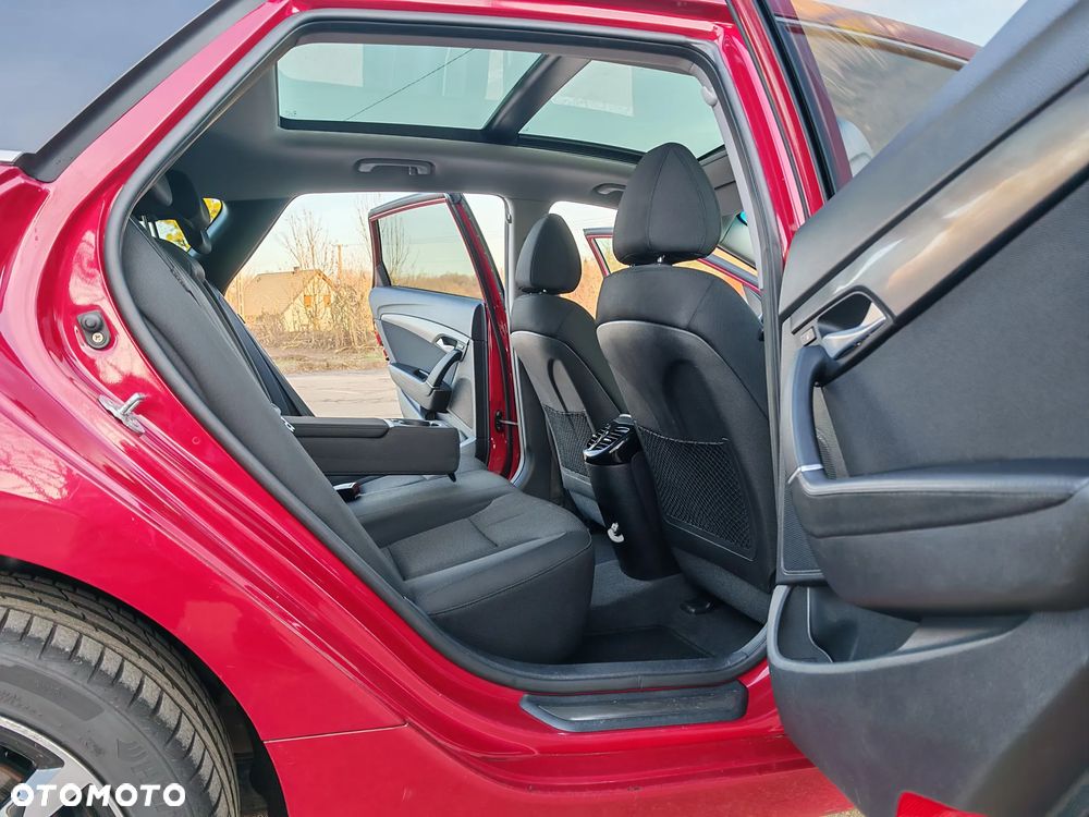 Hyundai i40 1.7 CRDi Premium - 17