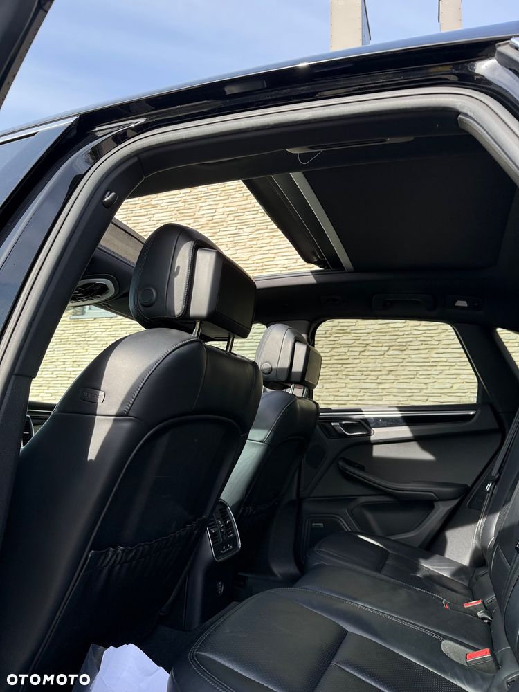 Porsche Macan S - 27