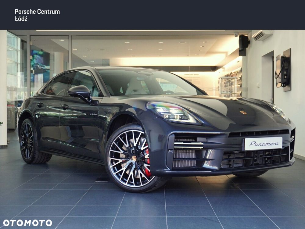 Porsche Panamera 4S E-Hybrid PHEV - 2