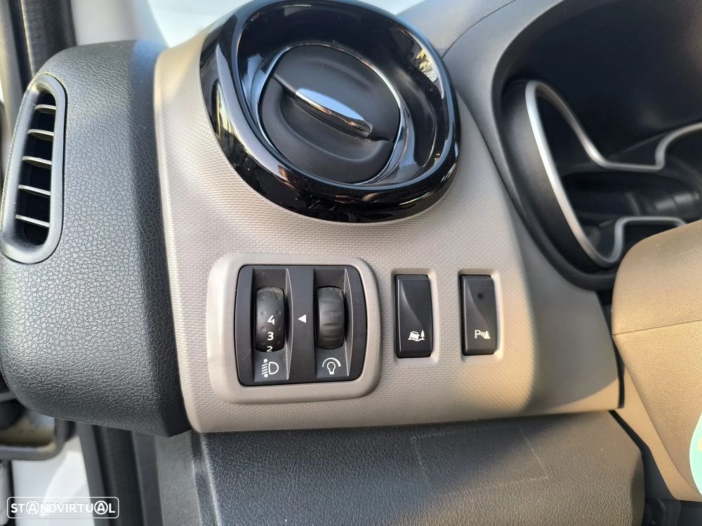 Renault Trafic 1.6 dCi Grand Confort L1H1 1000 - 27