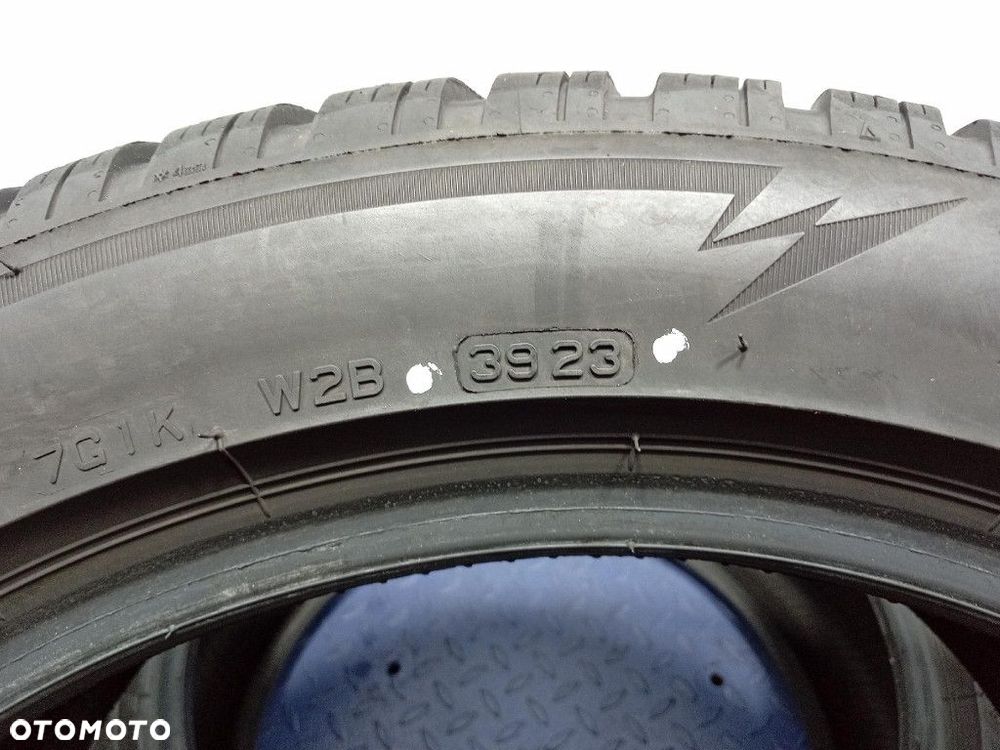 OPONY ZIMOWE BRIDGESTONE BLIZZAK LM005 245/45 R18 100V 2SZT - 3