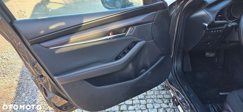 Mazda 3 2.0 mHEV Homura - 11