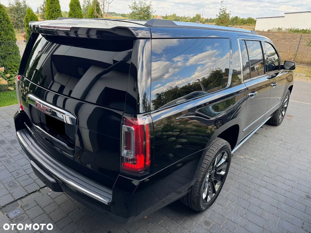 GMC Yukon - 12