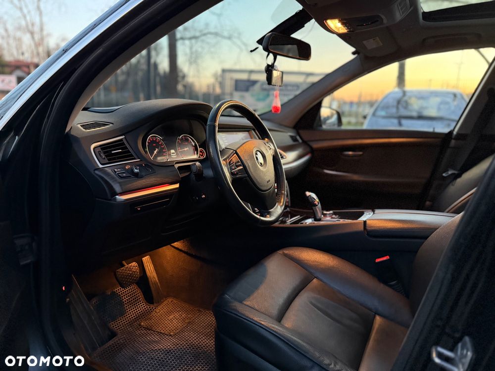 BMW 5GT 520d Luxury Line - 13