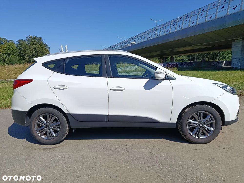 Hyundai ix35 1.6 2WD Fifa World Cup Edition - 6