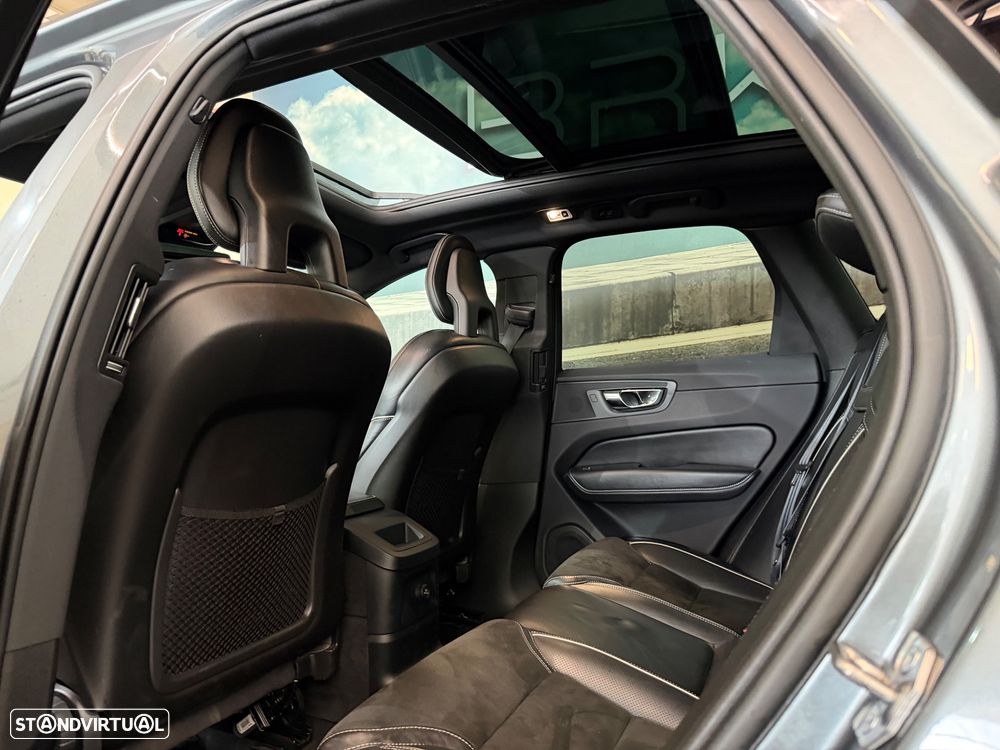 Volvo XC 60 2.0 T8 PHEV R-Design AWD - 10