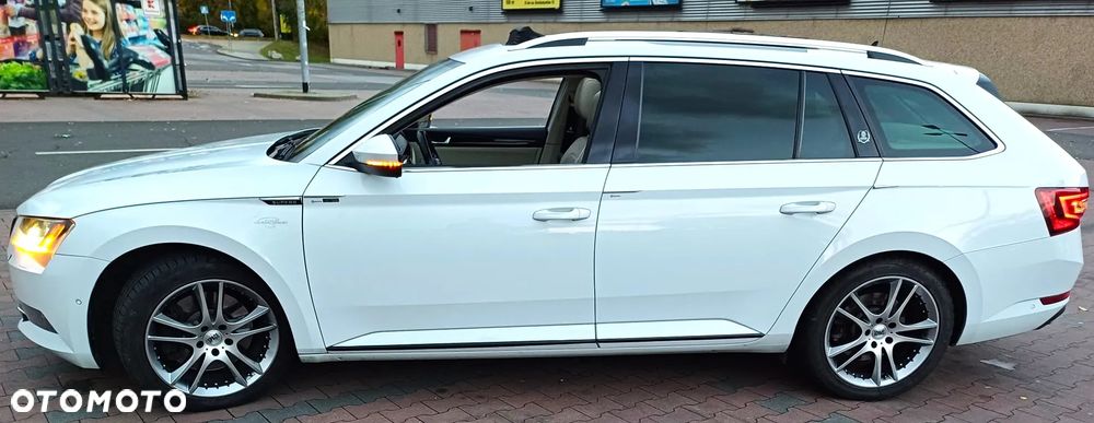 Skoda Superb Combi 2.0 TSI 4x4 DSG L&K - 10