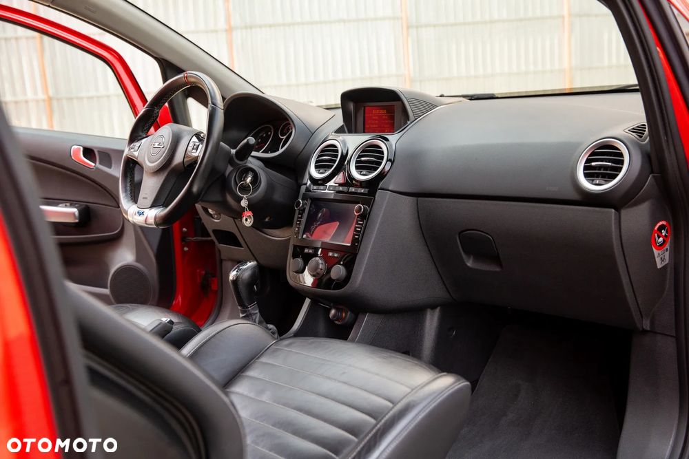 Opel Corsa 1.6T OPC - 11