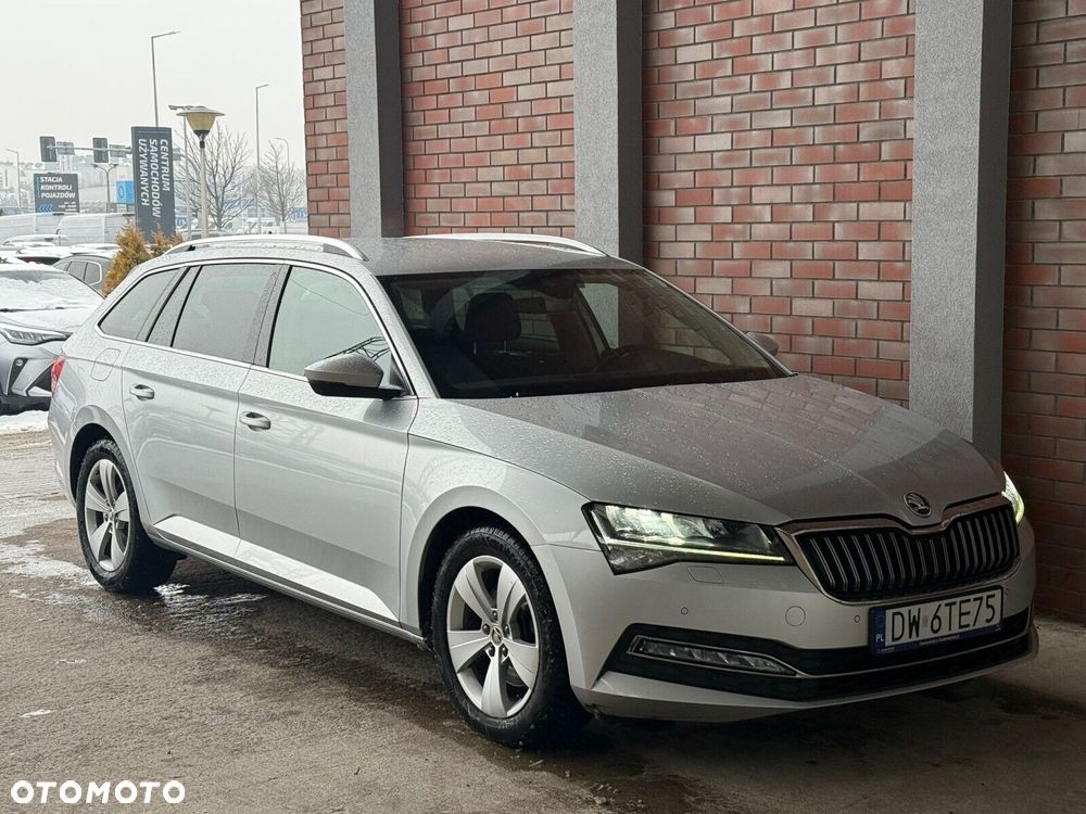 Skoda Superb 2.0 TDI SCR Style DSG - 3