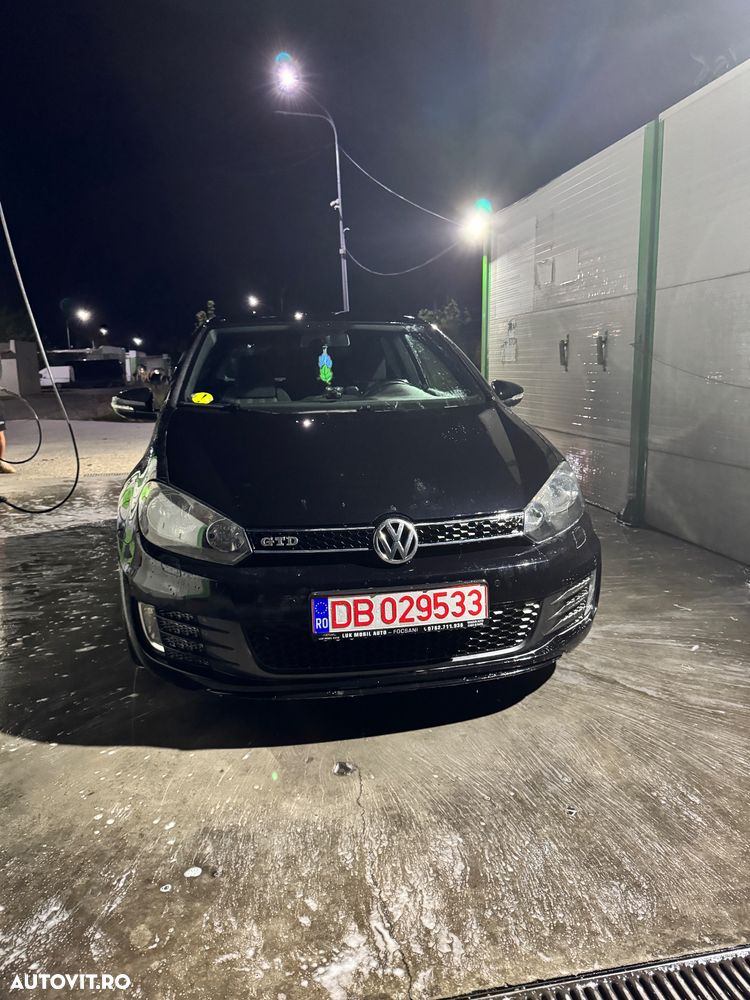 Volkswagen Golf 2.0 TDI DPF GTD - 2