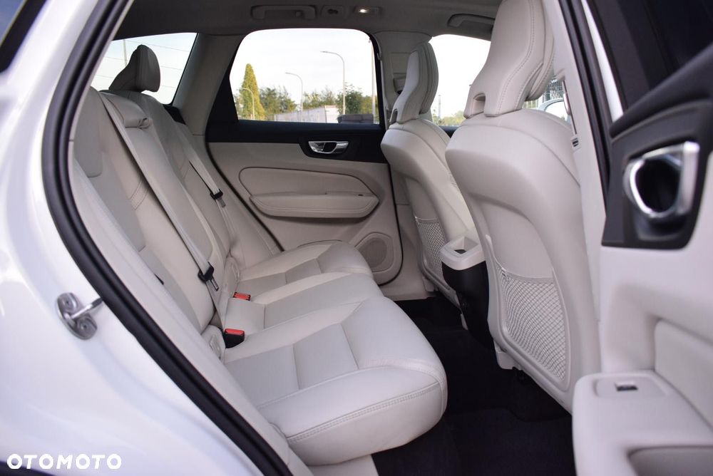 Volvo XC 60 - 23
