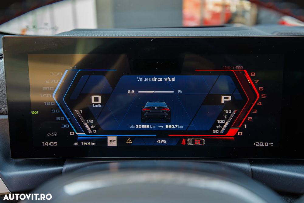 BMW M4 Competition M xDrive - 24
