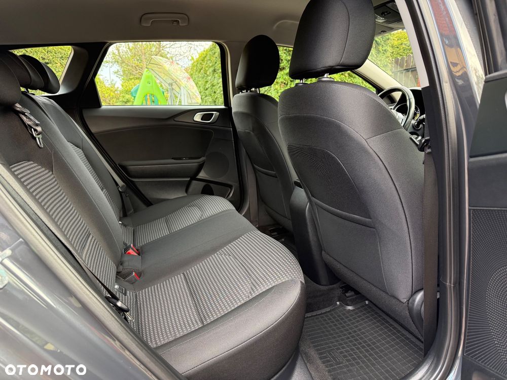 Kia Ceed 1.5 T-GDI Business Line - 10