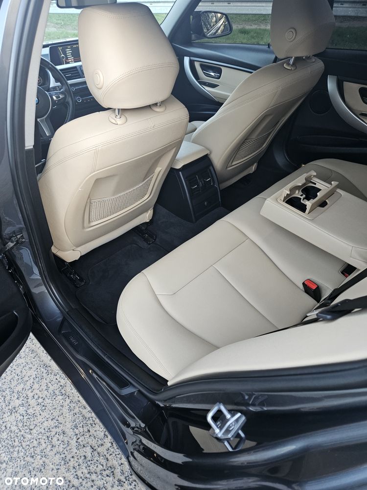 BMW Seria 3 320d Efficient Dynamics Edition - 15