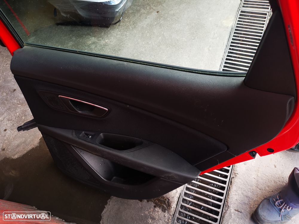 SEAT LEON 5F PORTA TRÁS DIREITA - PT466 - 5