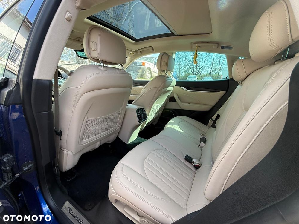 Maserati Levante S Granlusso - 19