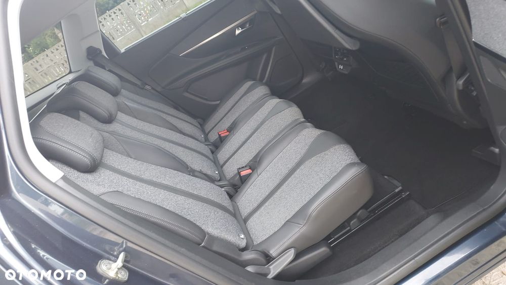 Peugeot 5008 BlueHDi 130 Allure - 25