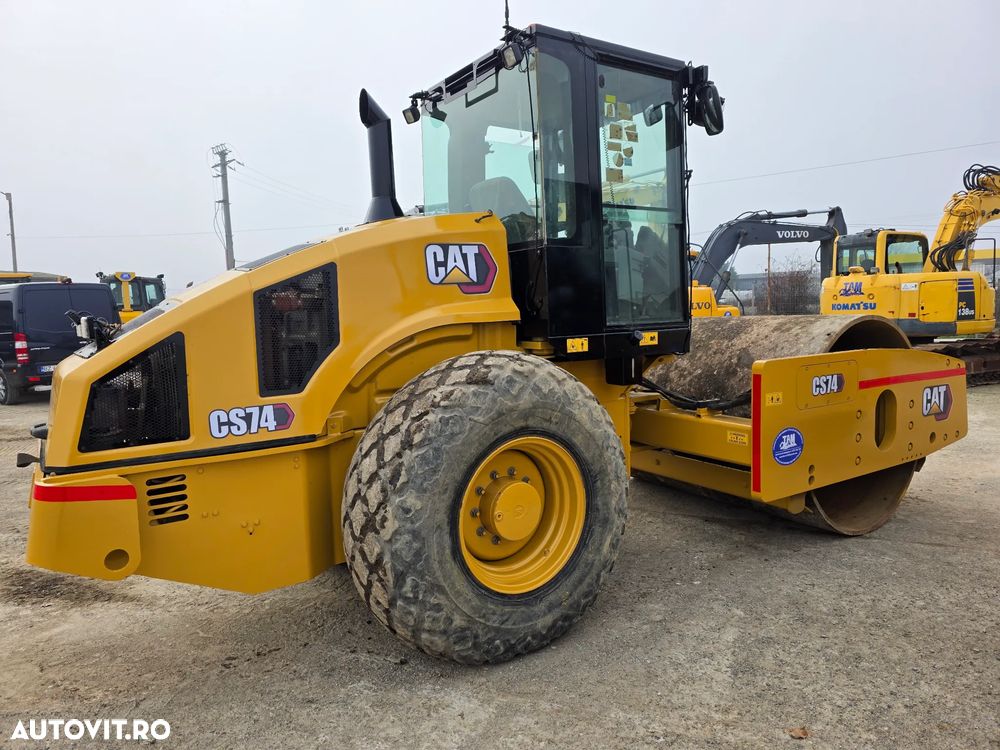 Caterpillar Cat CS74 cilindru compactor terasament hamm bomag ammann vibromax - 5